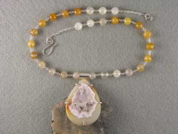 Fine silver galloping horse with fine silver star accent